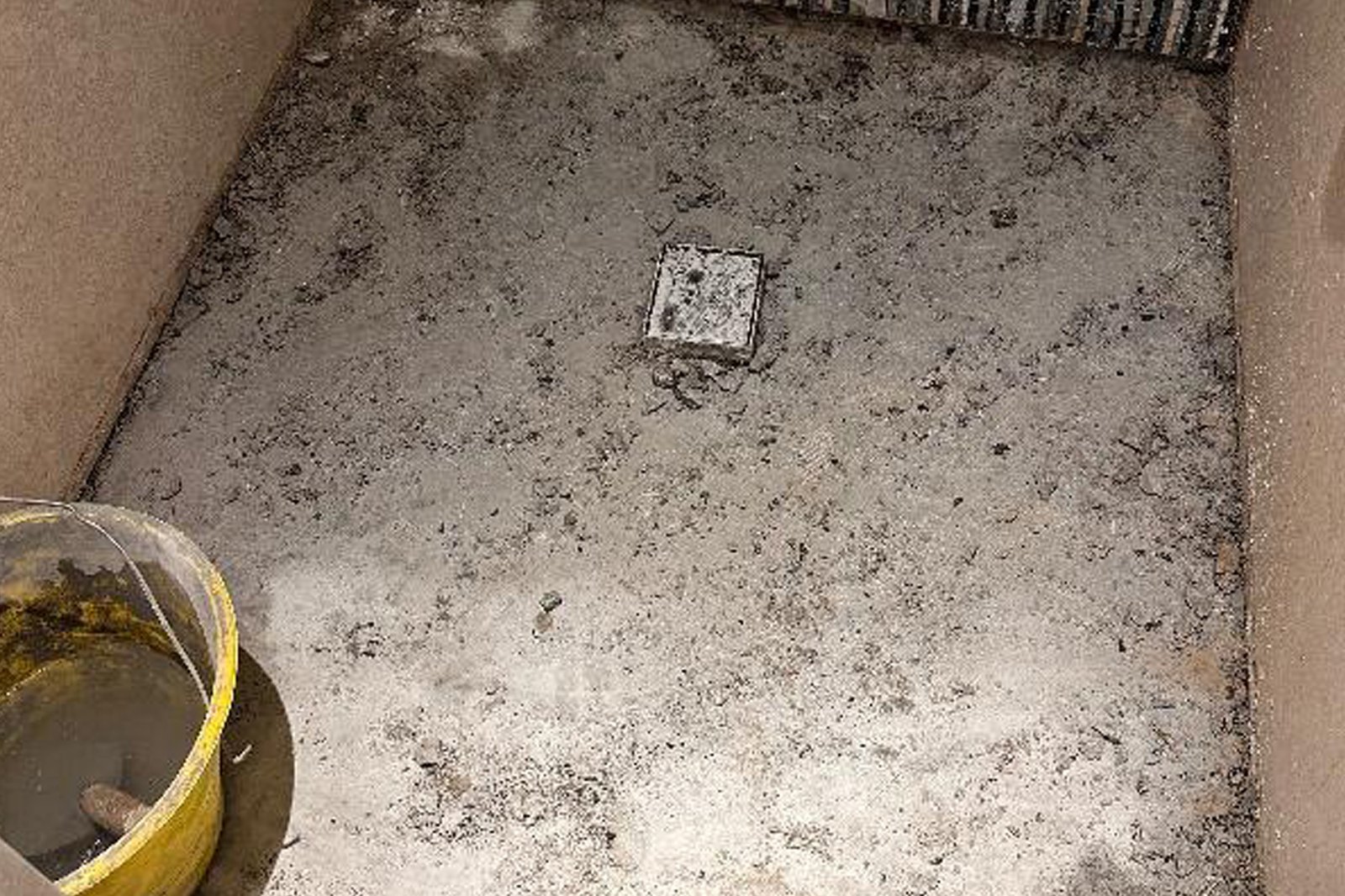 Grand washrooom before